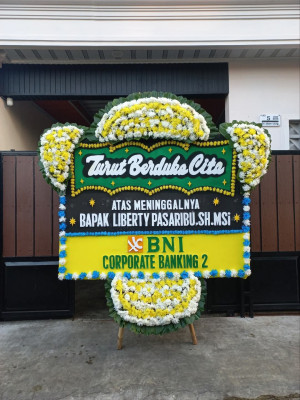 Papan Bunga Duka di Sungai Putri